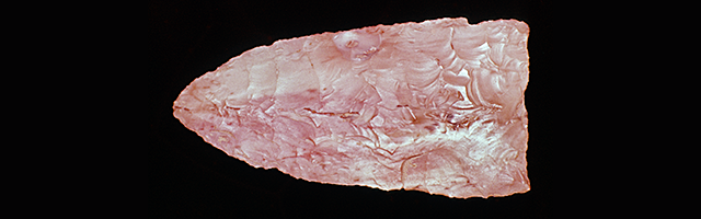 45KT28. Microblades and a microblade core from Cultural Component III.