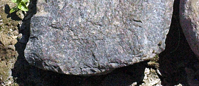 45KT28, 2014 Reservoir Drawdown. Close=up of typical crushed edge; eroded surface adjacent to Housepits 9 & 10.