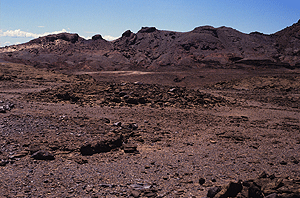 LARGE PLATFORM FACED WITH SANDSTONE SLABS.