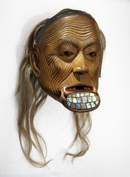 MODERN MASK WITH LABRET